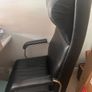 executive office chair Image 5