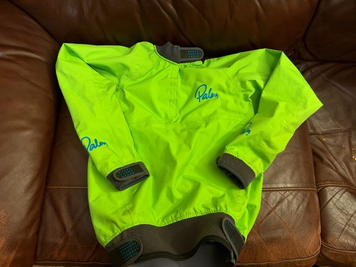 Kids Palm Jacket size Medium