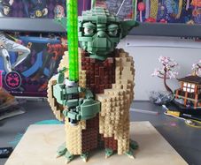 Lego Star Wars Yoda 75255 Buildable Figure.
