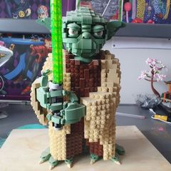 Lego Star Wars Yoda 75255 Buildable Figure.