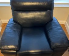 Leather Sofa Chair - Navy - Like new
