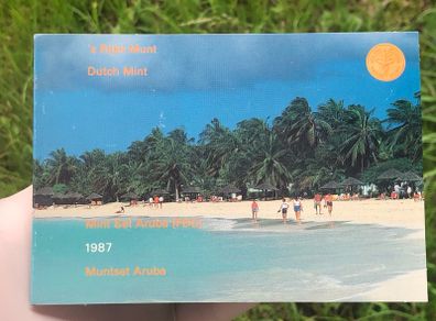 1987 Mint set Aruba