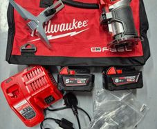 Milwaukee M18 Fuel Compact Trim Router Kit