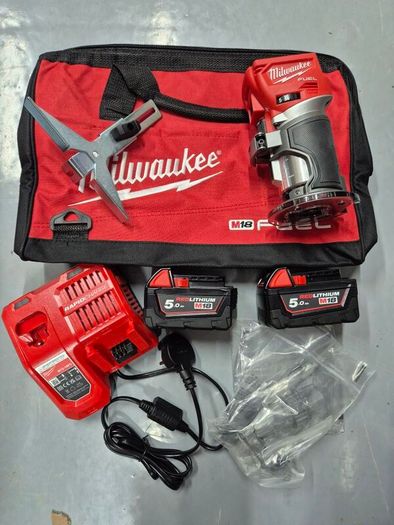 Milwaukee M18 Fuel Compact Trim Router Kit