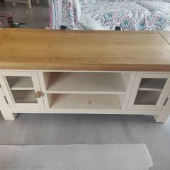 TV stand / cabinet