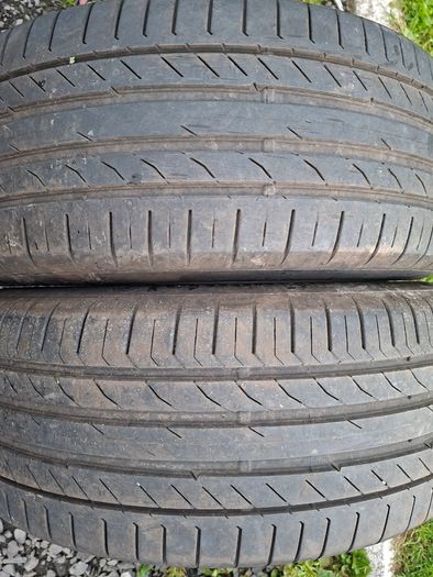 2x 235/55/19 Continental