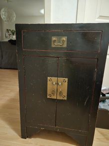 Cabinet solid wood