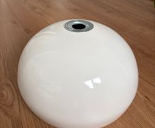Easy fit light shade