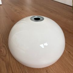 Easy fit light shade