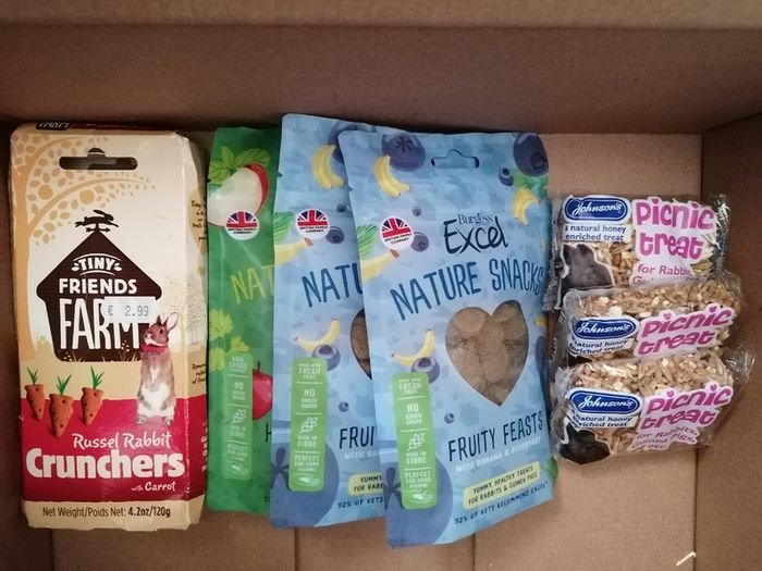 Small animal snacks x7 rabbits guinea pigs hamster mice birds etc