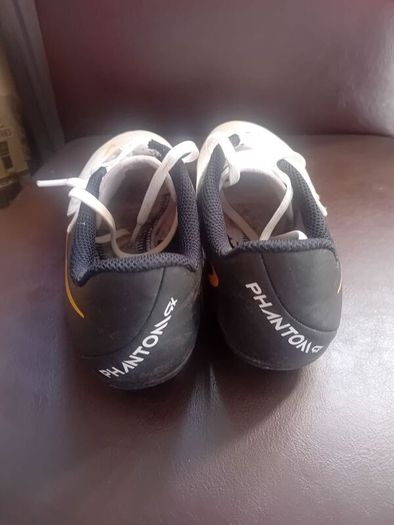 Nike Phantom GX  Kids Size UK 2