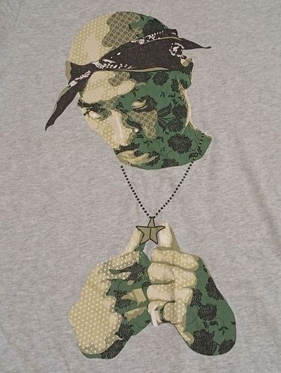 TwoAngle Paris 2PAC T-shirt ((Immaculate Size UK M))