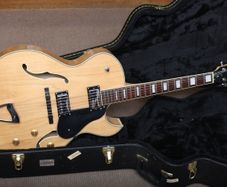 Washburn J3 guitar with hard case
