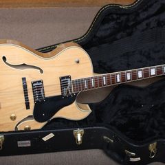Washburn J3 guitar with hard case