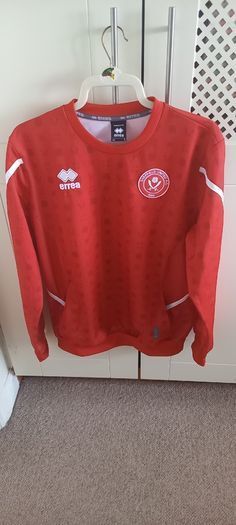 'Errea' Sheffield United Training Top.. Grab your Gem.