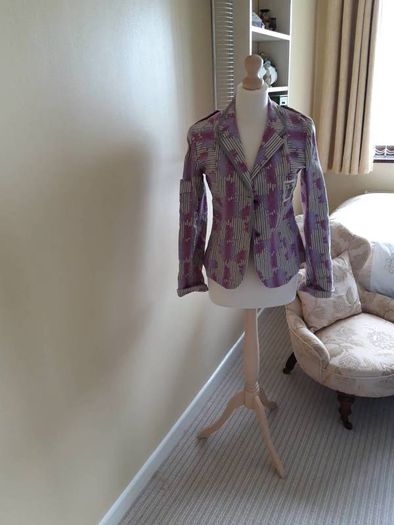 Stunning Avoca Jacket/Blazer Size 2