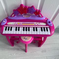 Kids Piano keyboard
