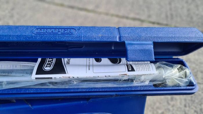 square drive torque wrench