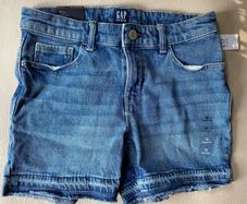 GAP shorts