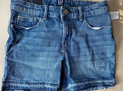 GAP shorts