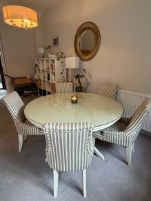 Neptune Round Table And Chair Complete Set