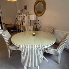 Neptune Round Table And Chair Complete Set