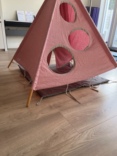 Tipi tent