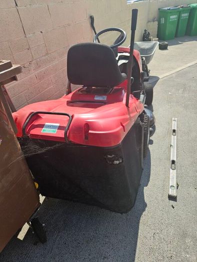 ride on lawnmower