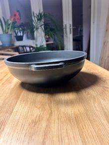 Vok, used d28cm in working condition