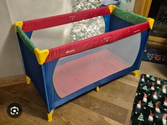 Hauck Travel Cot