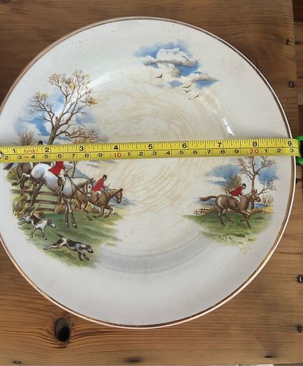 Arklow Pottery Tally Ho pattern plates /bowls