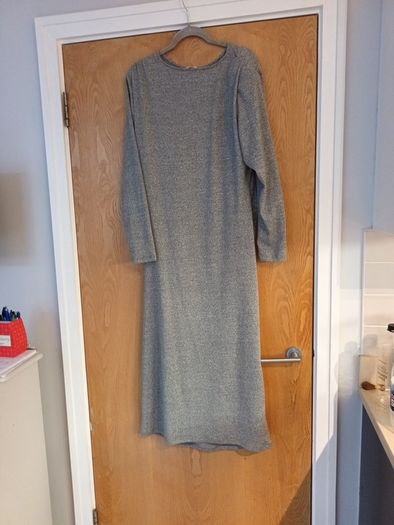 M&S  Dress With Side  Rushing.   S.16.  B.N.W.T.