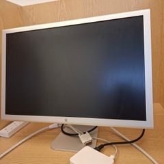 Aplle Cinema Display Screen
