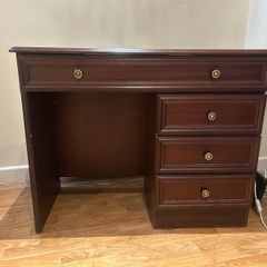 Mahogany Veneer Desk