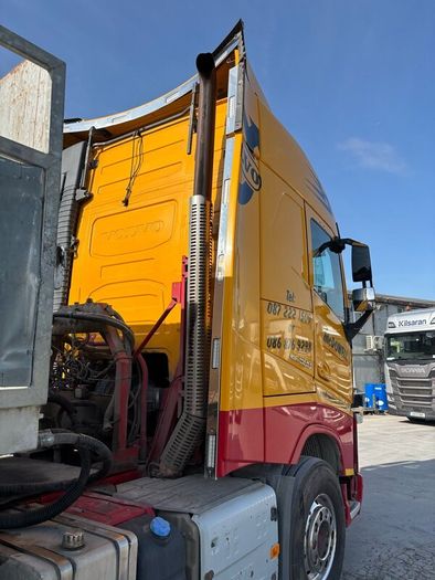 Volvo 500 construction spec