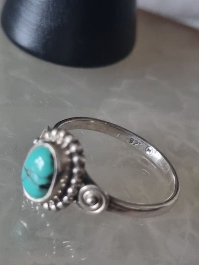 4 stunning rings,all silver,stones