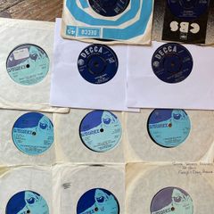 The Furey Brothers and DaveyArthur/Billy Fury joblot of 11 singles