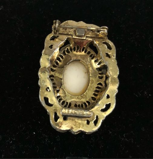 Brooch