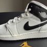 Air Jordan 1 Mid GS Summit White Black Infrared 23 | UK 5 EU 38 | Boxed Image 3