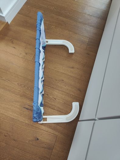 Portable bed rail