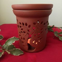 Ceramic wax melter/oil burner