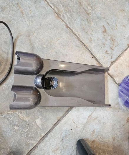Dyson v10 absolute