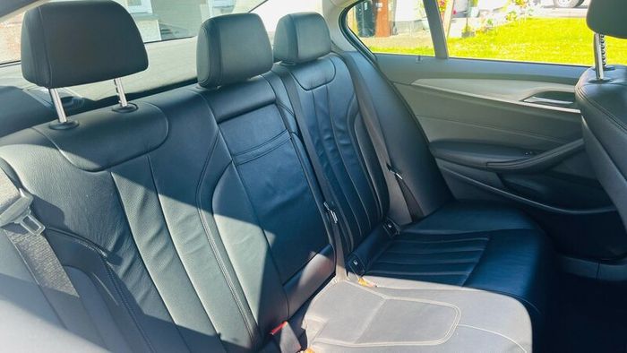 BMW 2018 530e Performance Petrol plug-in Hybrid