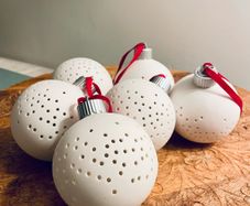 Set of 6 Nordic White Ceramic Christmas Baubles Illuminated Christmas Decorations