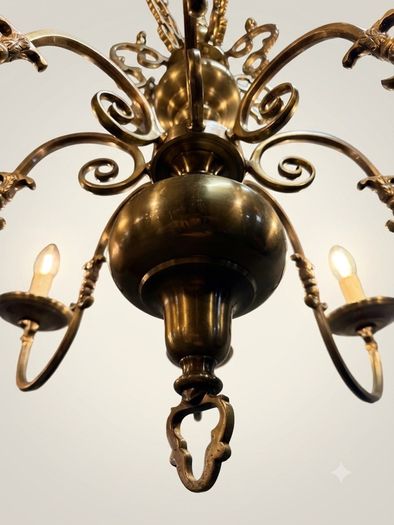 Exquisite Quality Antique Eight-Branch Flemish Brass Chandelier