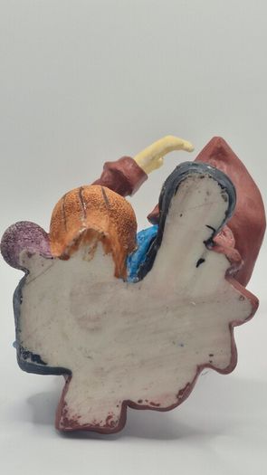 clown figure