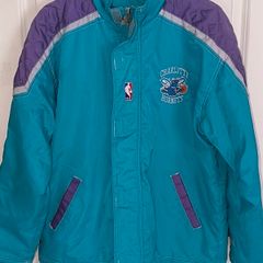 Very rare vintage 1990s Charlotte Hornets jacket size large