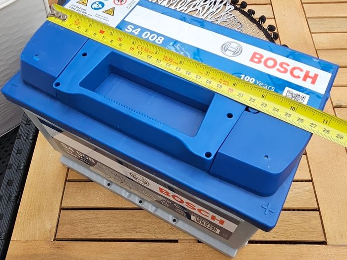 car battery bosch brand new 74Ah 680A
