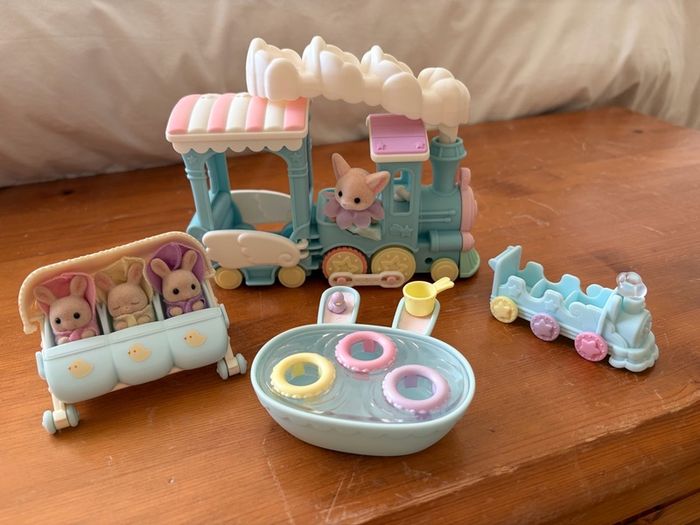 Sylvanian Families Bundle - Floating Cloud Rainbow Train & Milk Rabbit Triplets