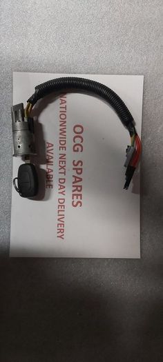 Renault Traffic / Opel Vivaro / Nissan Primastar Ignition Barrel & Key 01-14 @ OCG